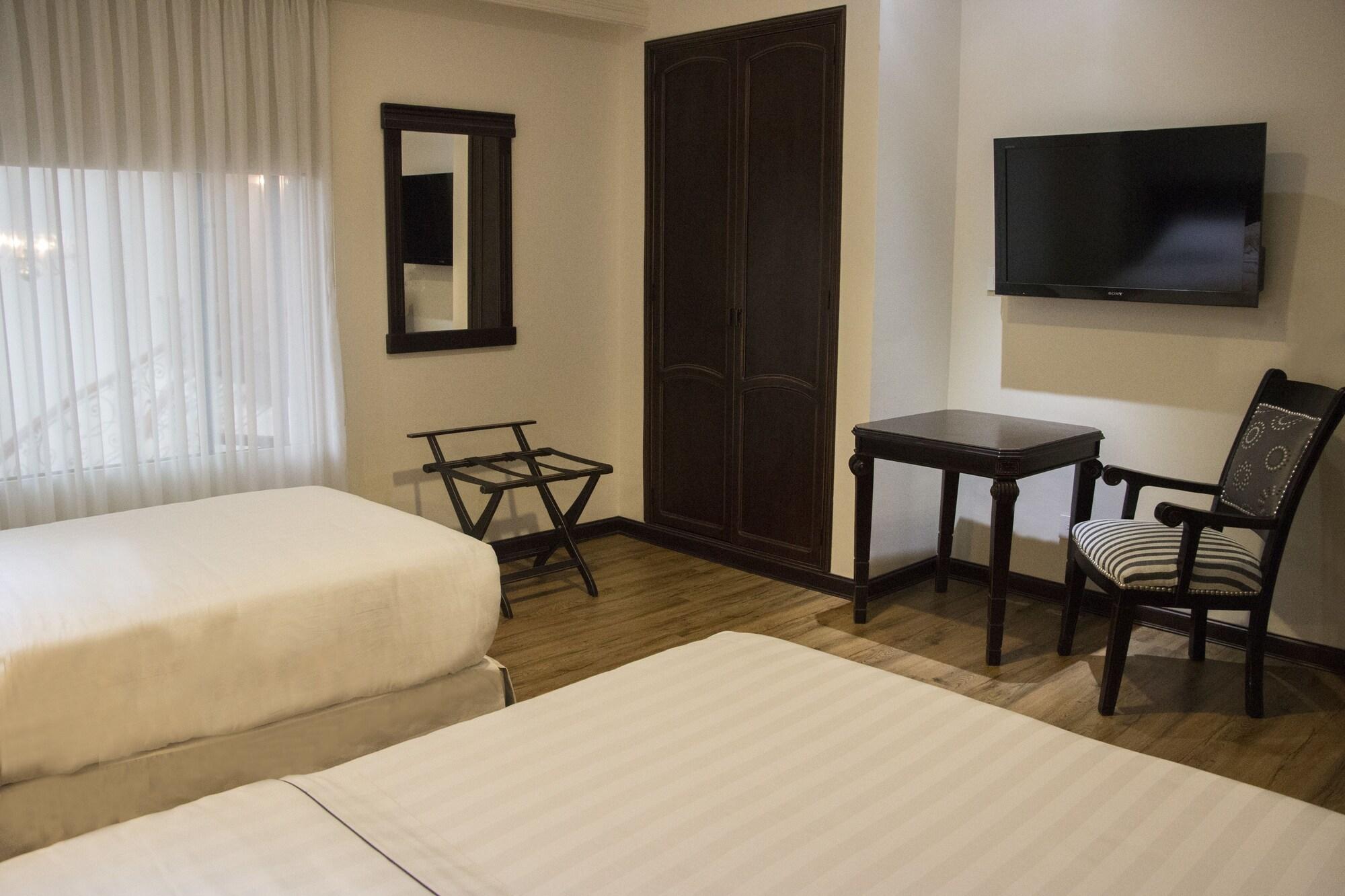 Hotel Castilla Real Pereira Exterior photo