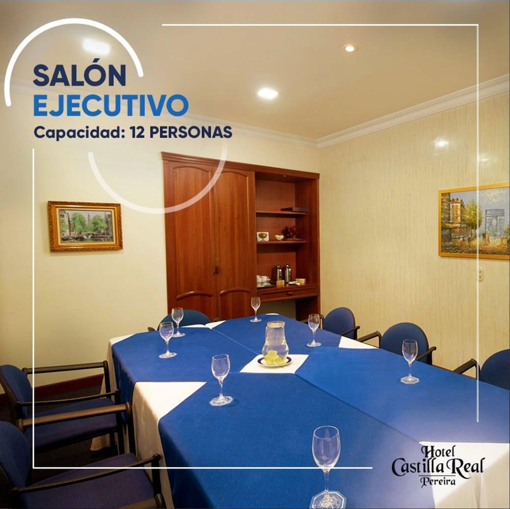 Hotel Castilla Real Pereira Exterior photo