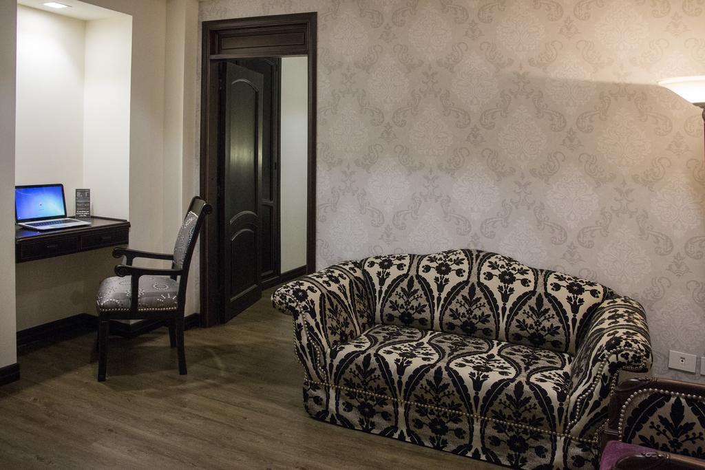 Hotel Castilla Real Pereira Exterior photo